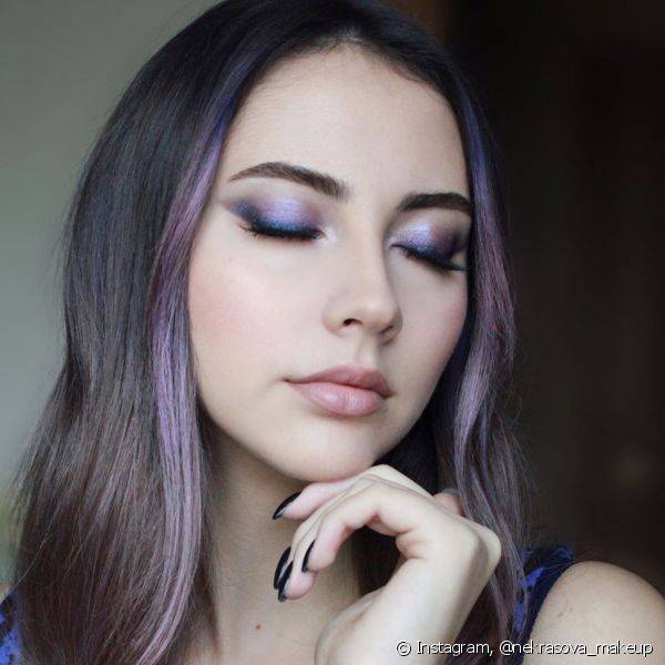 Com estampas monocrom?ticas, a dica ? escolher cores opostas ou complementares para a maquiagem (Foto: Instagram @nekrasova_makeup)